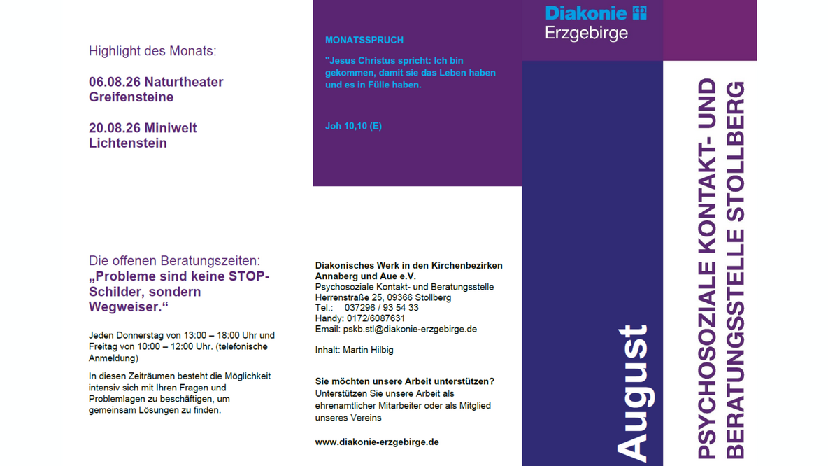 Der Flyer zeigt die Titelseite des Monatsprogramms August 2026 der Psychosozialen Kontakt- und Beratungsstelle Stollberg der Diakonie Erzgebirge. Hervorgehoben werden Ausflüge zum Naturtheater Greifensteine und zur Miniwelt Lichtenstein sowie die Beratungszeiten und Kontaktinformationen der Einrichtung.