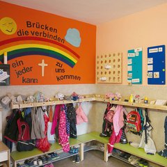 Kita Regenbogen Garderobe 